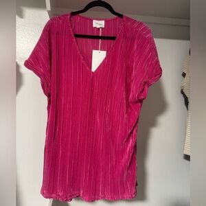 ANDREE BY UNIT Fuchsia Pleated Blouse